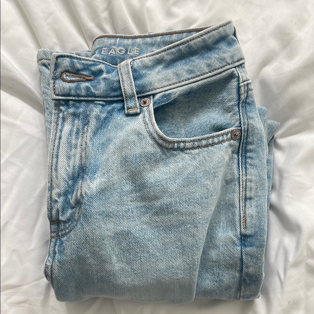 American Eagle Outfitters Blue Mom Jeans size 0 short